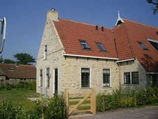 Buitenaanzicht de Vergulde kikker (6p) Buitenaanzicht de Vergulde kikker (6p)